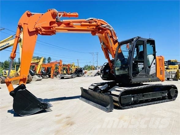Hitachi ZX135US-5 حفارات زحافة