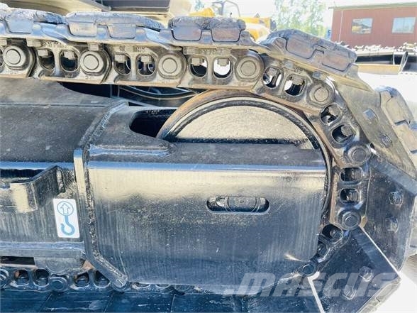 Hitachi ZX135US-5 حفارات زحافة