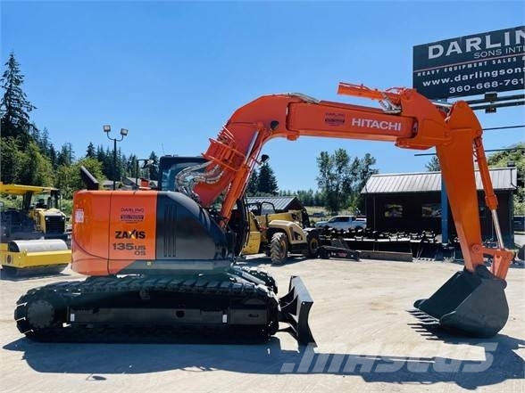 Hitachi ZX135US-5 حفارات زحافة