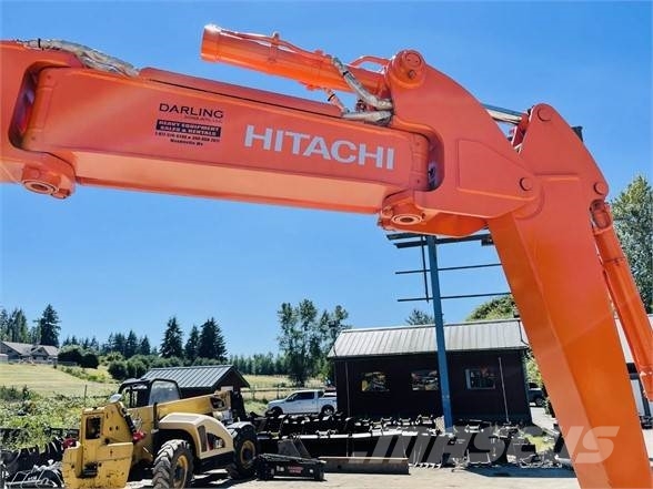 Hitachi ZX135US-5 حفارات زحافة