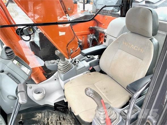 Hitachi ZX135US-6 Escavadeiras de esteiras