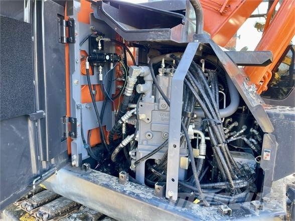 Hitachi ZX135US-6 Escavadeiras de esteiras
