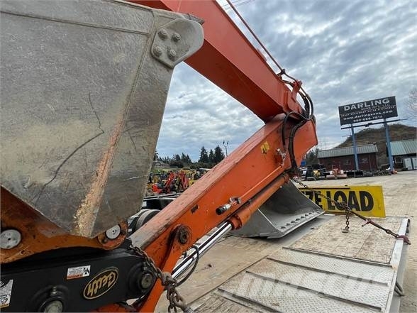 Hitachi ZX135US-6 Escavadeiras de esteiras