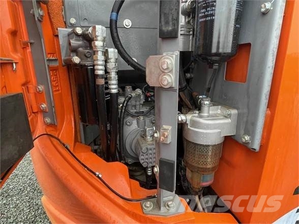 Hitachi ZX135US-6 Escavadeiras de esteiras