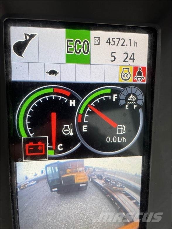 Hitachi ZX135US-6 Escavadeiras de esteiras