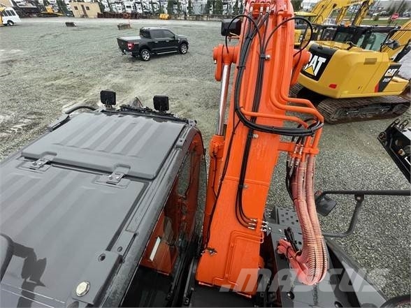 Hitachi ZX135US-6 Escavadeiras de esteiras