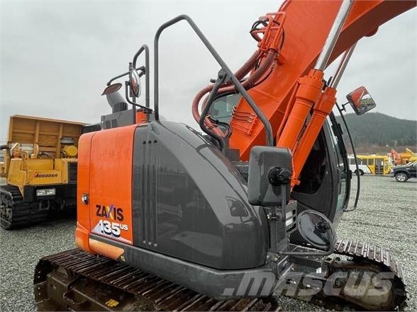 Hitachi ZX135US-6 Escavadeiras de esteiras