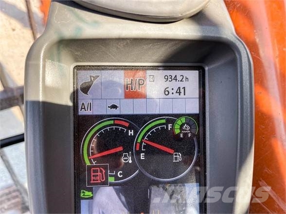 Hitachi ZX210K-6 حفارات زحافة