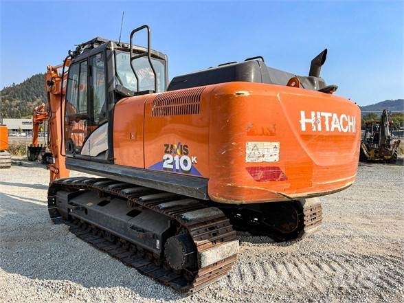 Hitachi ZX210K-6 حفارات زحافة