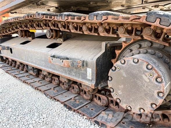 Hitachi ZX210K-6 حفارات زحافة