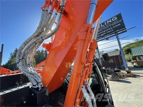 Hitachi ZX225USR-6 Bagri goseničarji