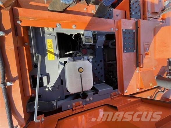 Hitachi ZX225USR-6 Bagri goseničarji