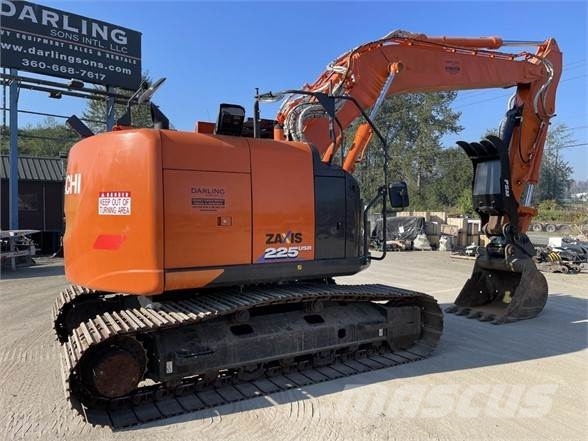 Hitachi ZX225USR-6 Bagri goseničarji