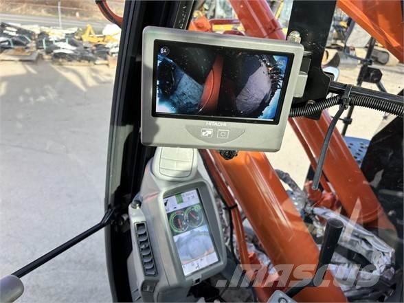 Hitachi ZX225USR-6 Bagri goseničarji
