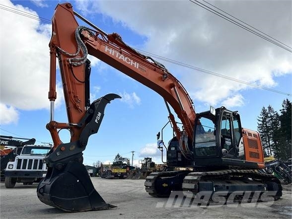 Hitachi ZX225USR-6 Bagri goseničarji
