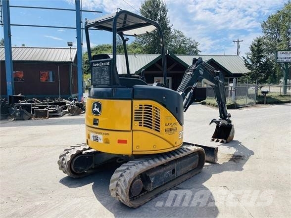 John Deere 27D Mini rýpadla < 7t