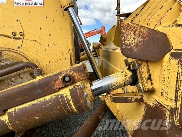 Komatsu D155AX-7 Spycharki gąsienicowe