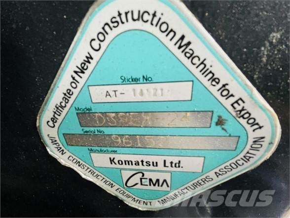 Komatsu D39EX-24 Pásové dozéry