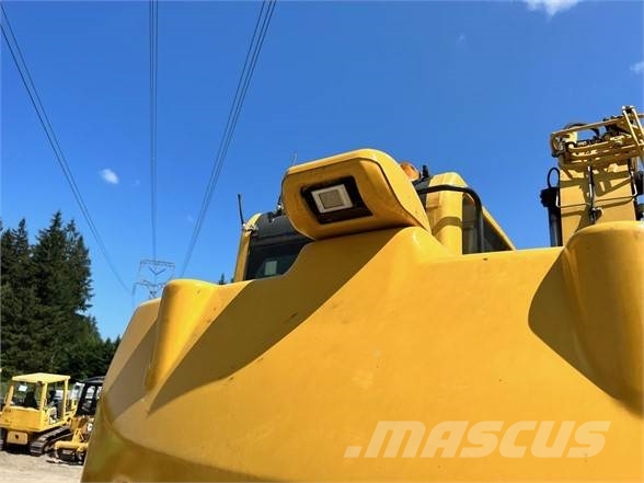 Komatsu PC138US-10 履带挖掘机
