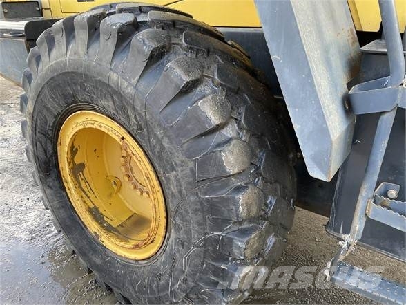 Komatsu WA320 Hjullastare