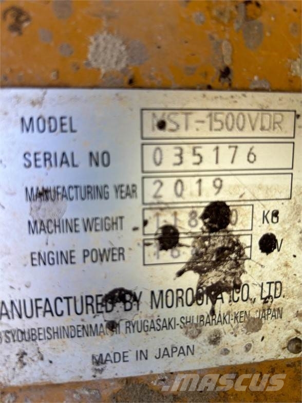 Morooka MST1500VDR Damperi na gusenice