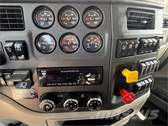 Peterbilt 567 傾卸式卡車