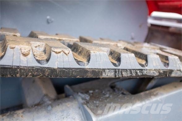 Takeuchi TL8 Skid steer loaders