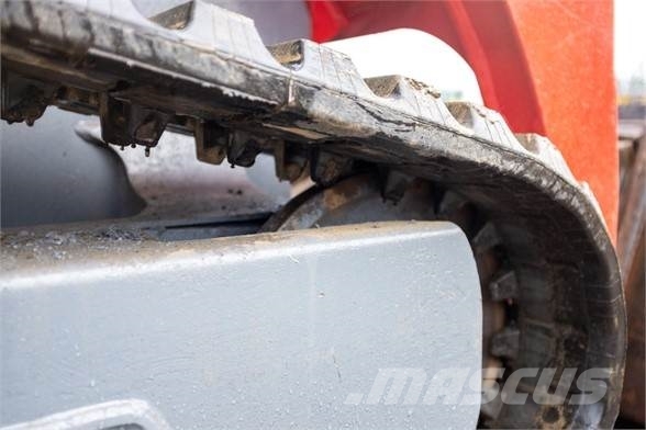 Takeuchi TL8 Skid steer loaders