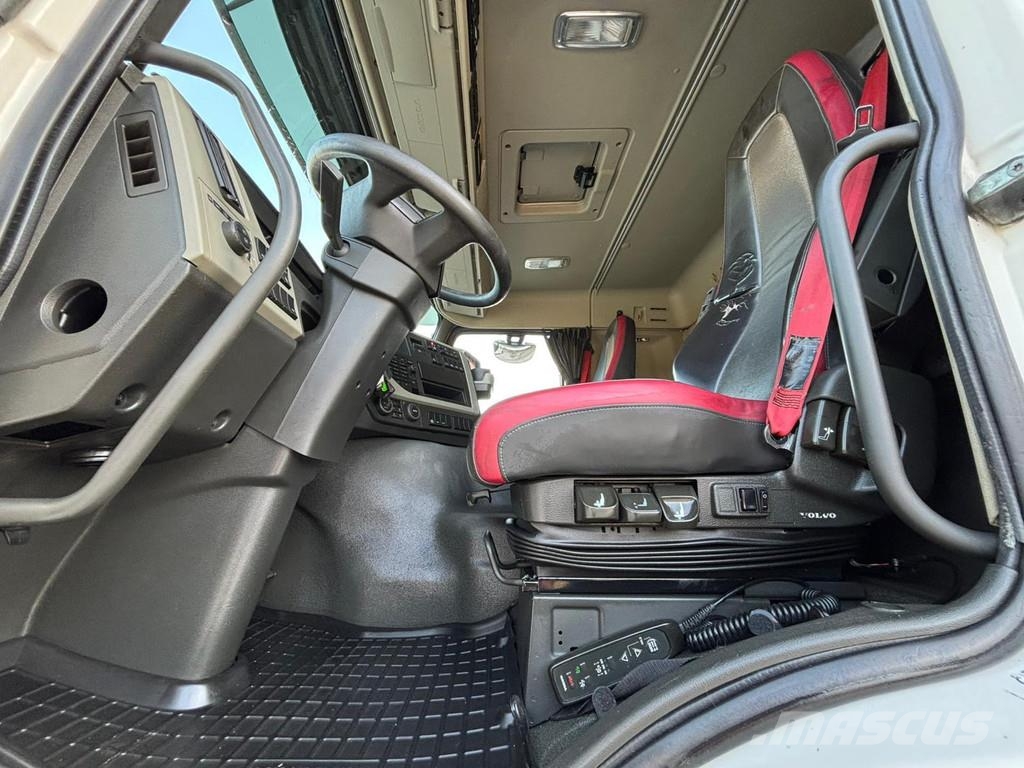 Volvo FM 500 6x2 SUPRA 1150 Mt / BOX L=8218 mm 冷藏车