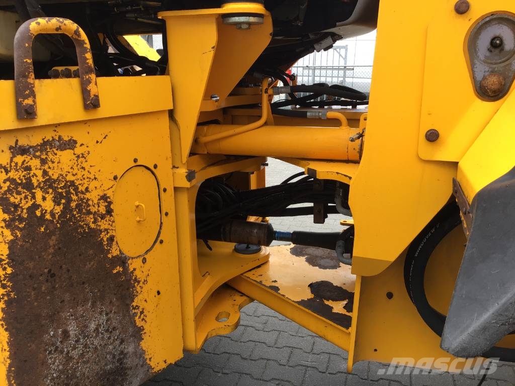 JCB 456 ZX Incarcator pe pneuri