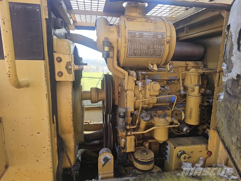 CAT IT 12 B Gumikerekes homlokrakodók
