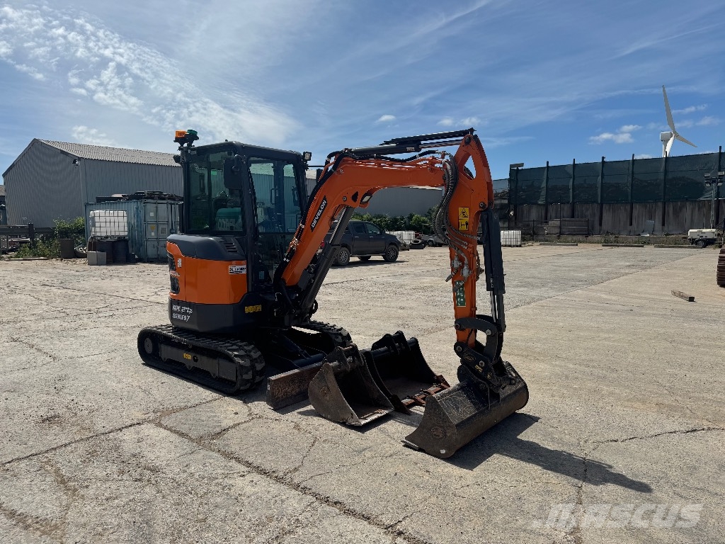 Develon DX 27 Z-7 Мини екскаватори < 7 т