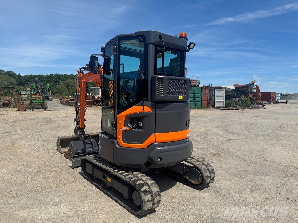 Develon DX 27 Z-7 Мини екскаватори < 7 т