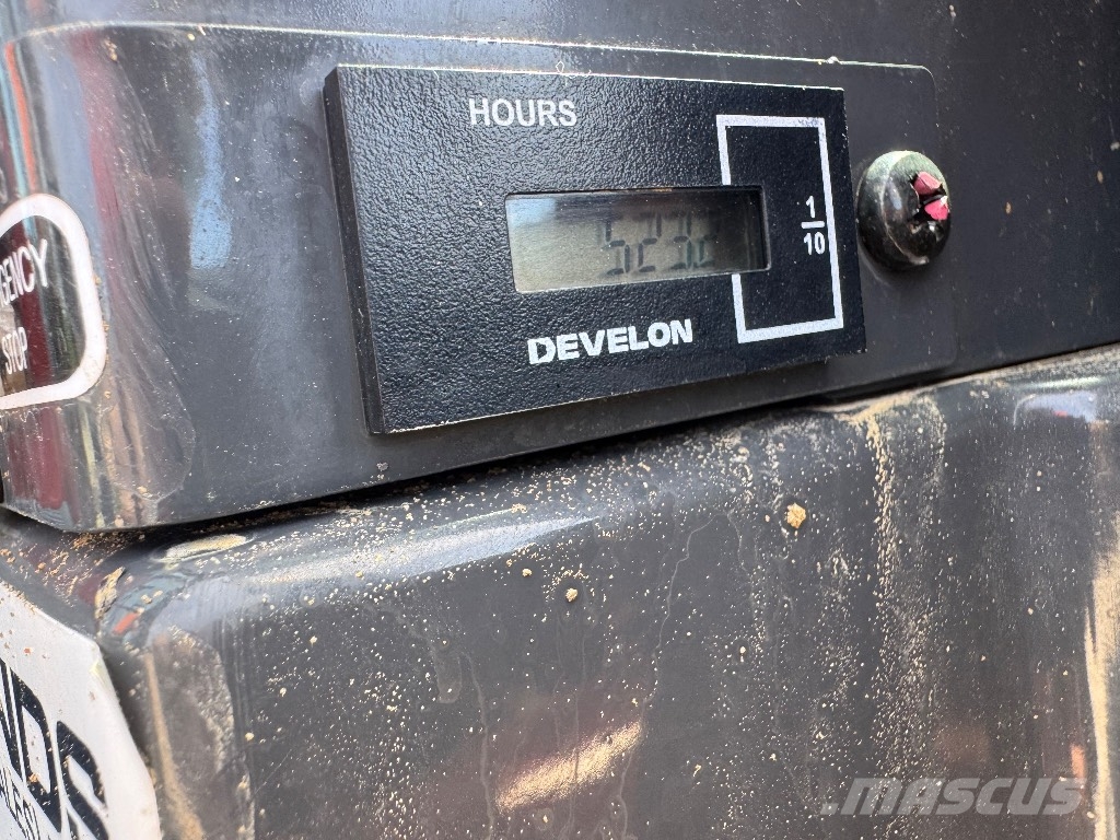 Develon DX 27 Z-7 Мини екскаватори < 7 т