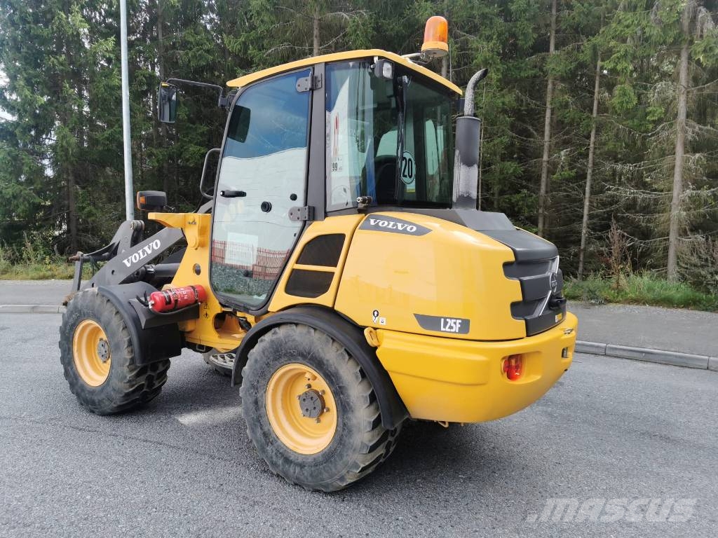 Volvo L 25 F Iekrāvēji uz riteņiem