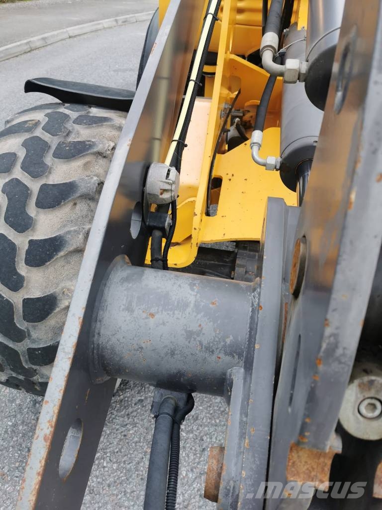 Volvo L 25 F Iekrāvēji uz riteņiem