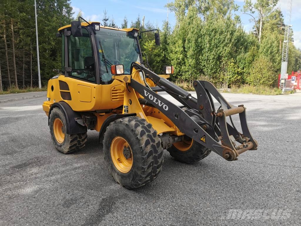 Volvo L 25 F Iekrāvēji uz riteņiem