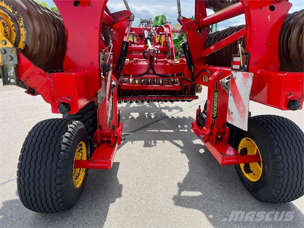Väderstad Carrier CR 650 Scheibenegge + Crosscutter ディスクハロー