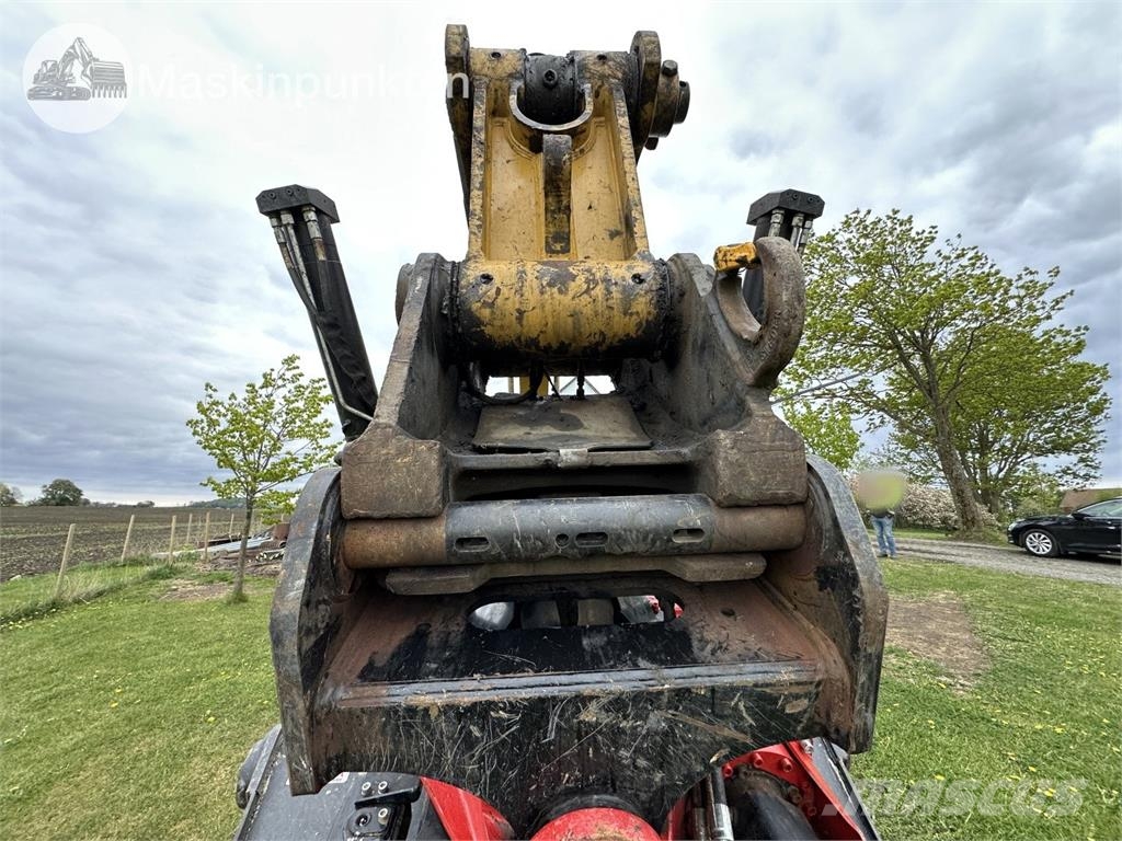 CAT 336 Lánctalpas kotrók