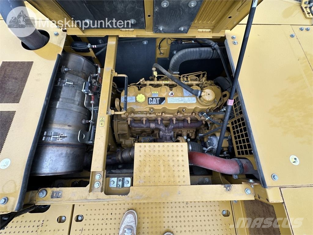 CAT 336 Lánctalpas kotrók