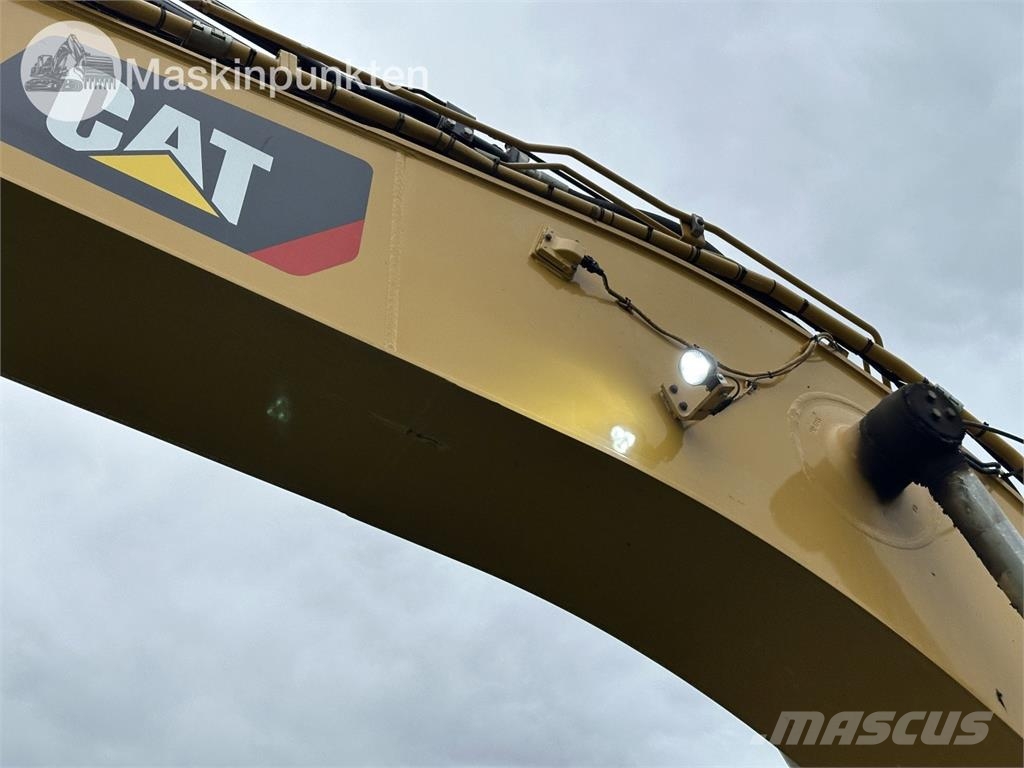 CAT 336 Lánctalpas kotrók