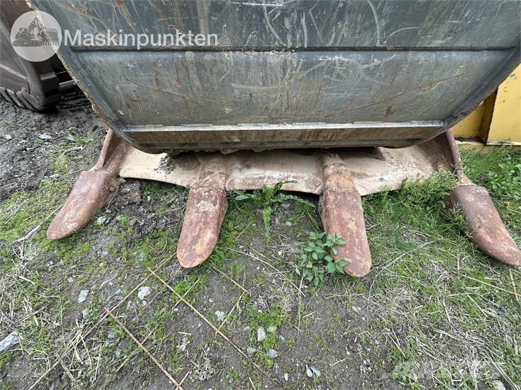 CAT 336 Lánctalpas kotrók