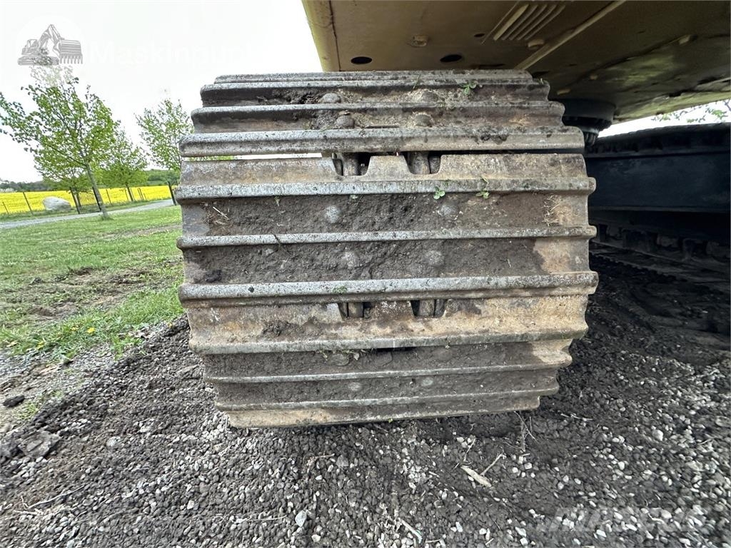 CAT 336 Lánctalpas kotrók