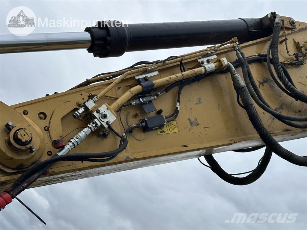 CAT 336 Lánctalpas kotrók