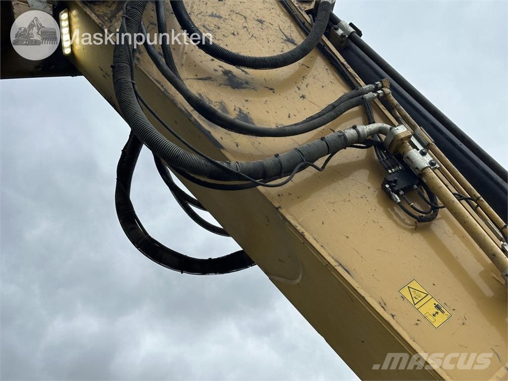 CAT 336 Lánctalpas kotrók