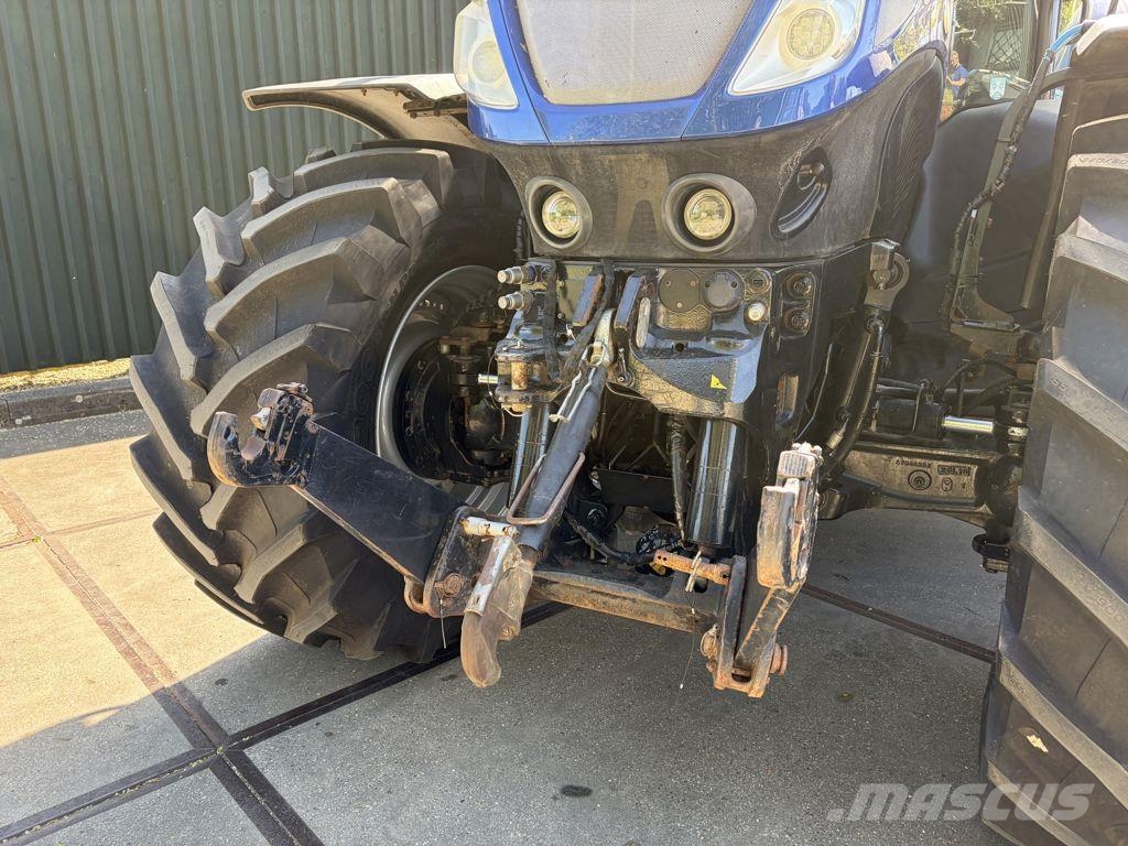 New Holland T7.315 AC Traktorid