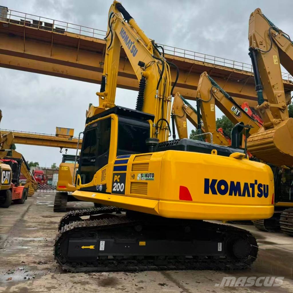 Komatsu PC 200-8N1 履带挖掘机