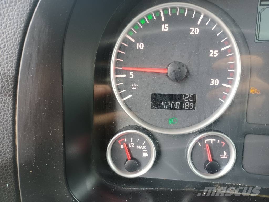 MAN TGS 26.360 Camiones grúa