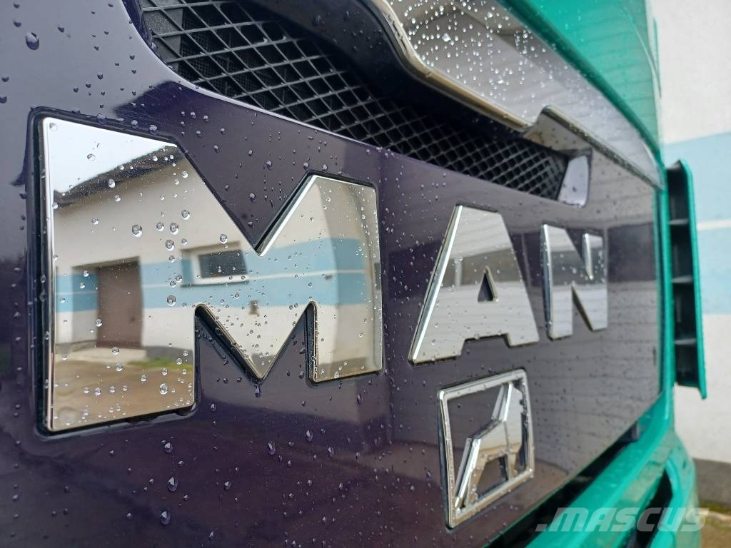 MAN TGS 26.360 Camiones grúa