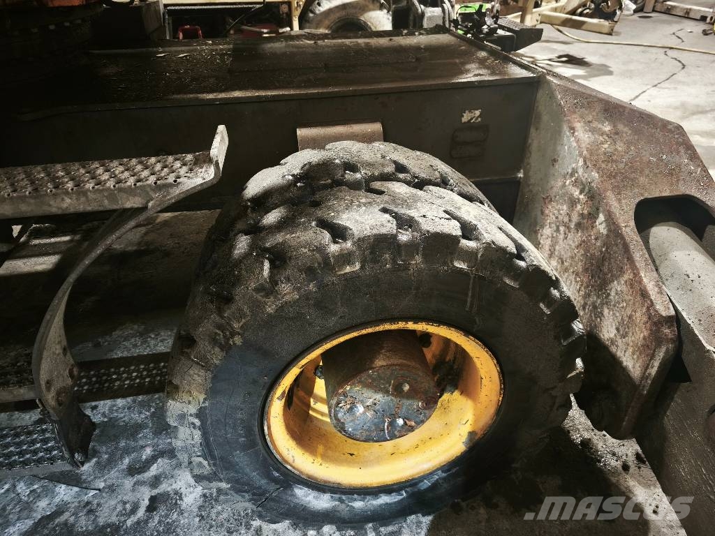 Liebherr A 924 C Litronic Gumikerekes kotrók
